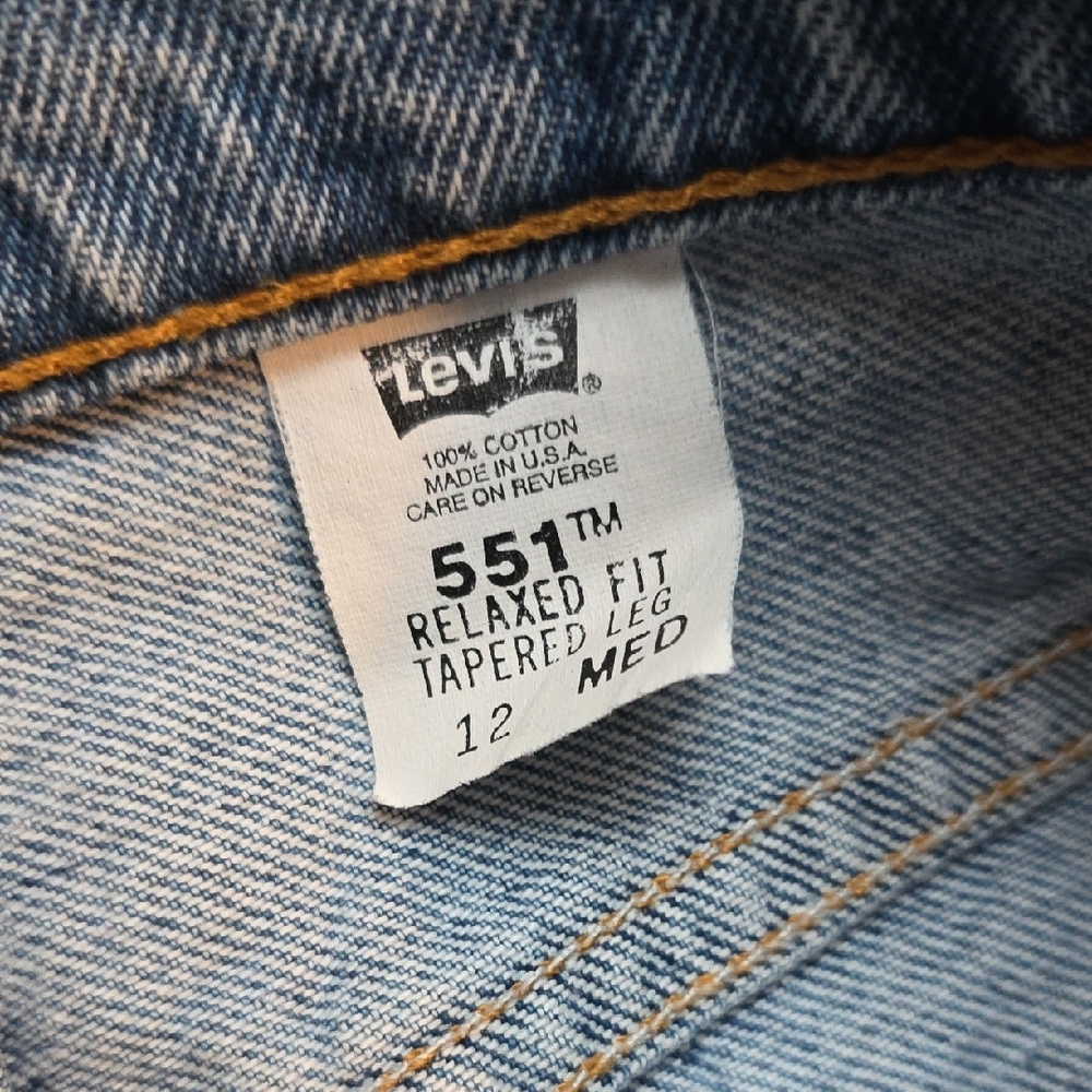 Levi's 551 Relaxed Fit Tapered Leg Light Blue Jeans Size 12R - Picture 6 of 7